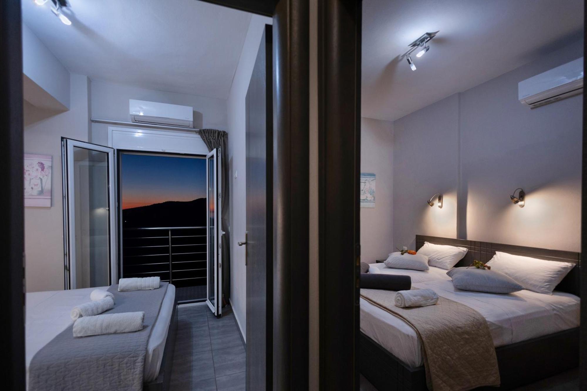 Akrotiri Panorama- Luxury Rental Apartments With Sea View Rodakino Eksteriør billede